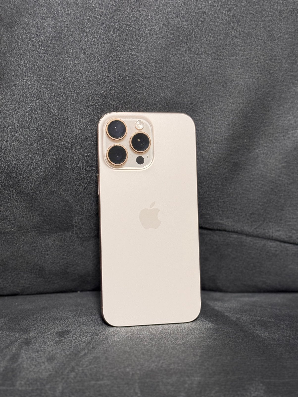 iPhone 16 Pro Max - Nieuw staat! - Desert Titanium, Telecommunicatie, Mobiele telefoons | Apple iPhone, Zo goed als nieuw, 256 GB