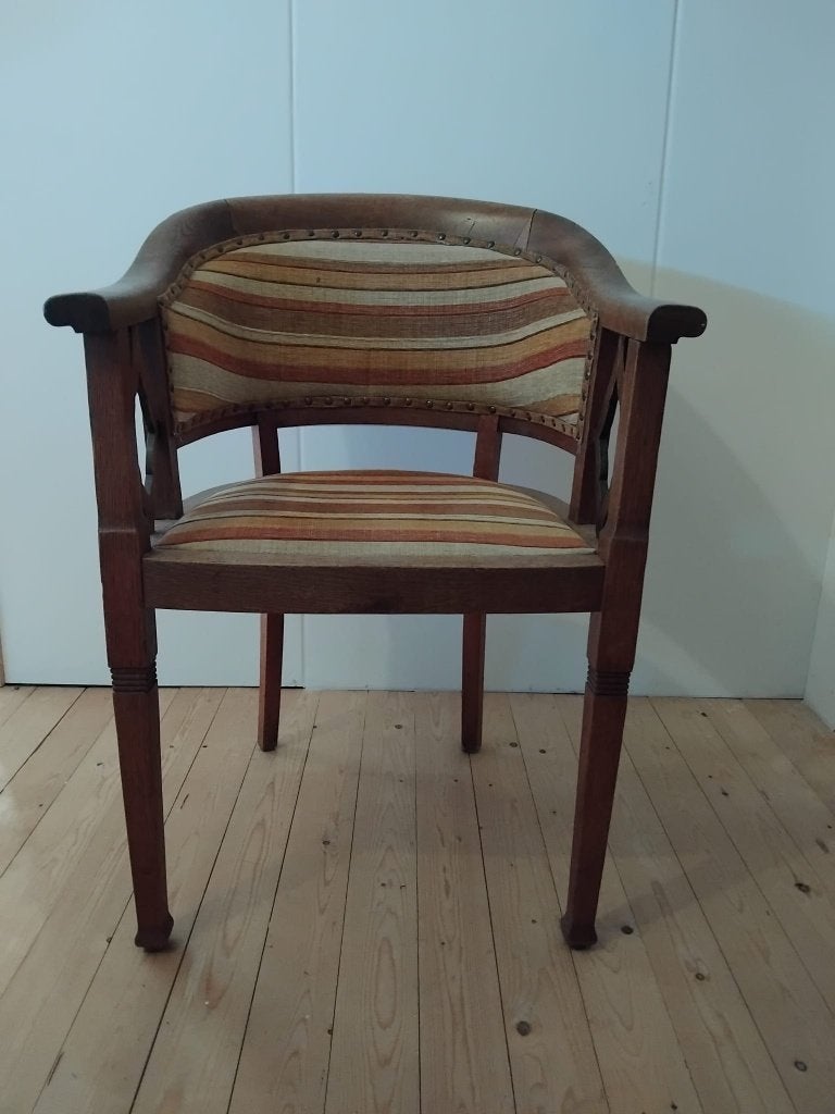antieke armstoel / tub chair, Ophalen
