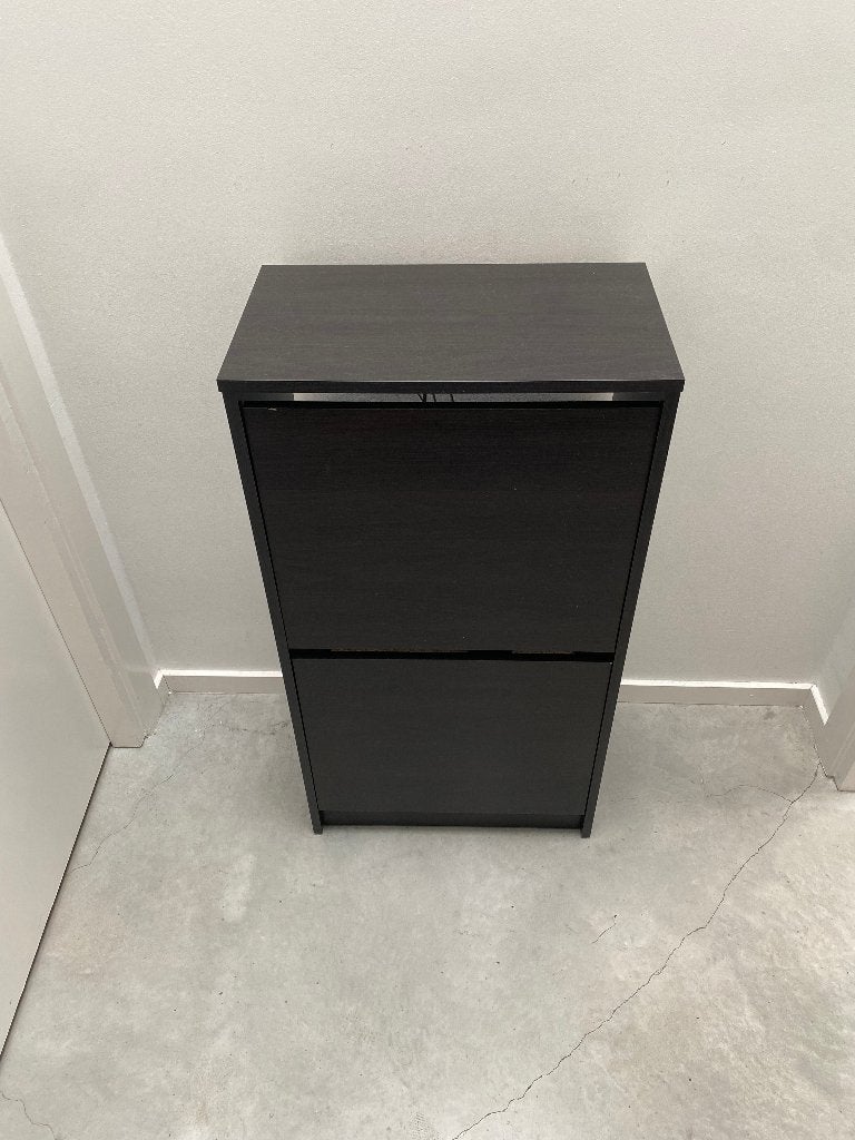 IKEA BISSA Shoe Cabinet, Ophalen, Zo goed als nieuw, Modern simple black shoe cabinet