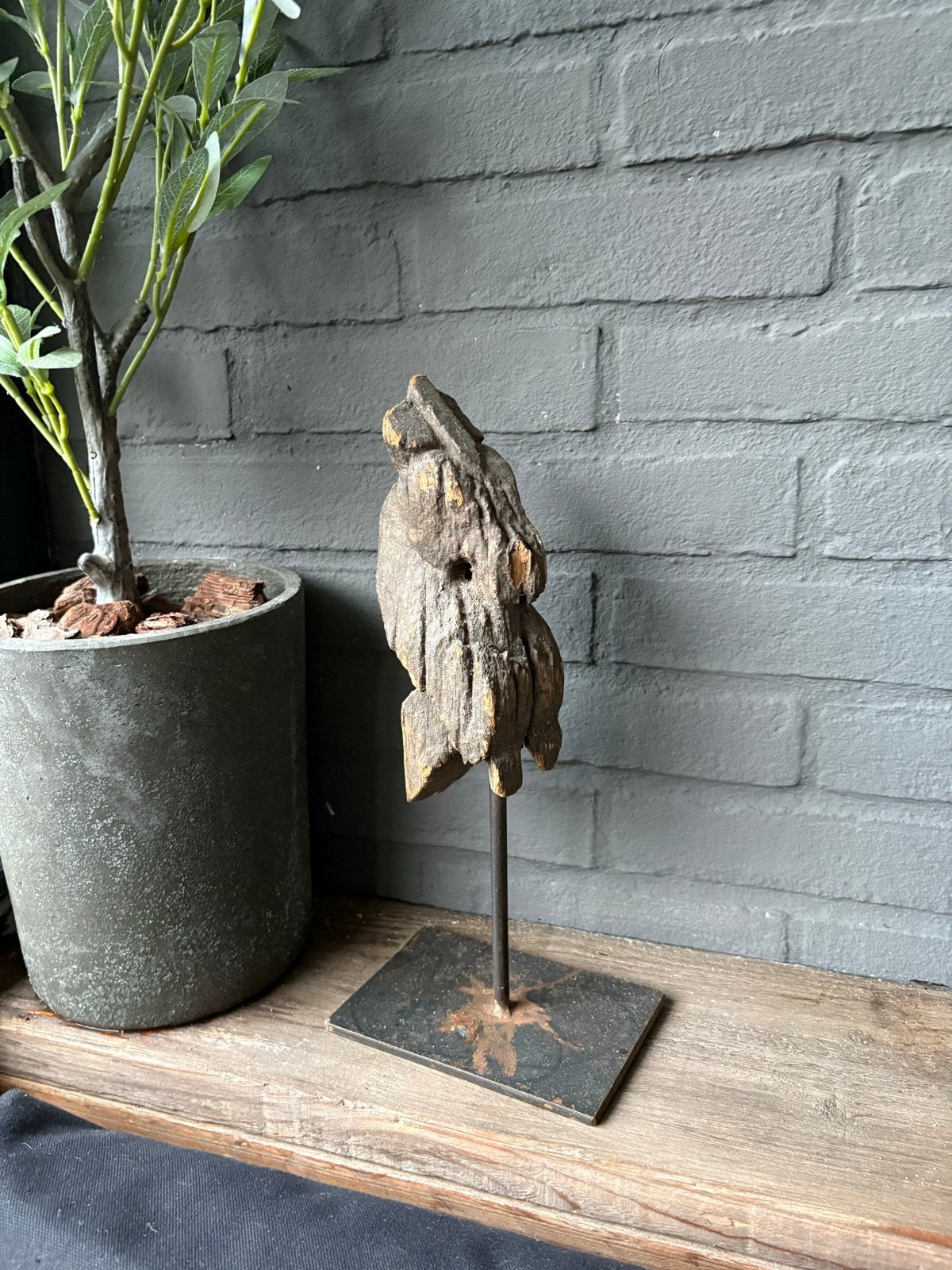 Sober houten paardje op statief - Geleefd hout, Ophalen of Verzenden