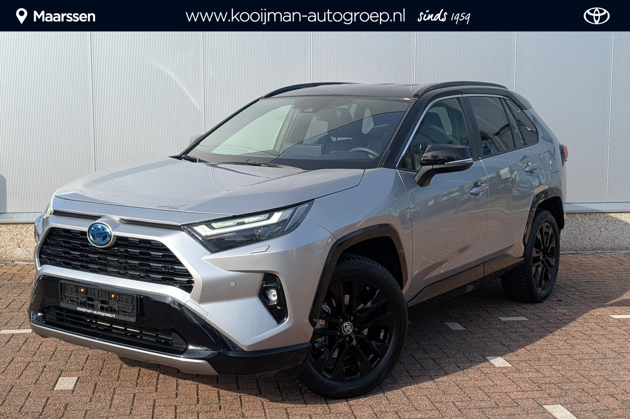 Toyota RAV4 AWD Bi-tone Stoel- & Stuurwielverwarming, Parkee, Auto's, Automaat, Dealer onderhouden, Gebruikt, Euro 6