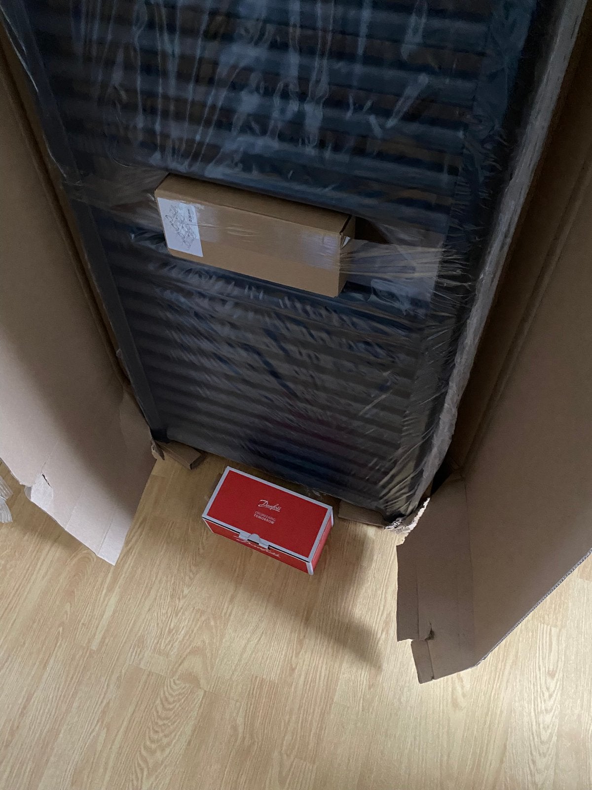 Radiator nieuw verkeerd besteld compleet, Doe-het-zelf en Verbouw, Verwarming en Radiatoren, 30 tot 80 cm, Radiator, Nieuw, Minder dan 60 cm