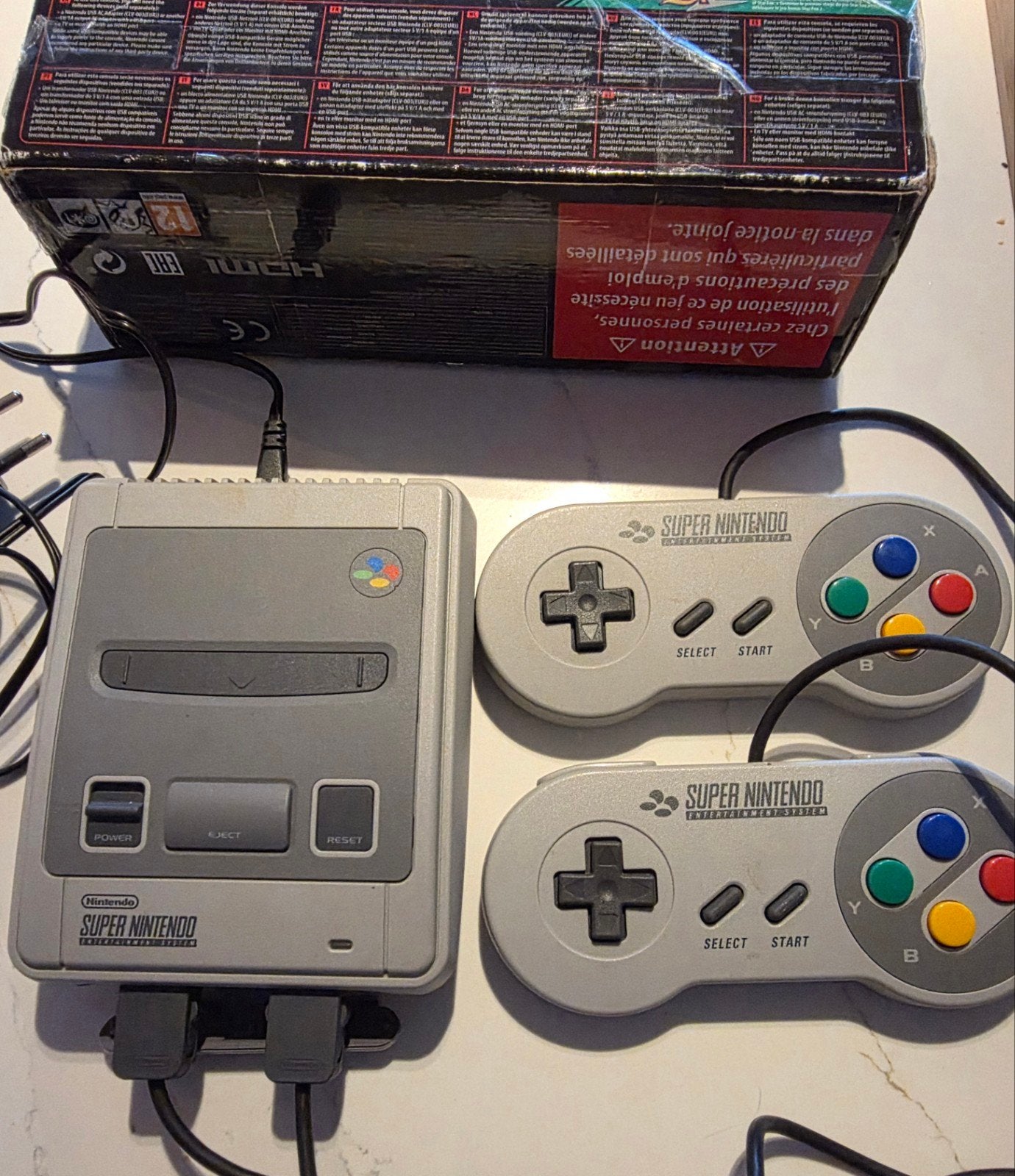 Super Nintendo Classic Mini met 50+ spellen, Avontuur en Actie, Gebruikt, 2 spelers, Eén computer