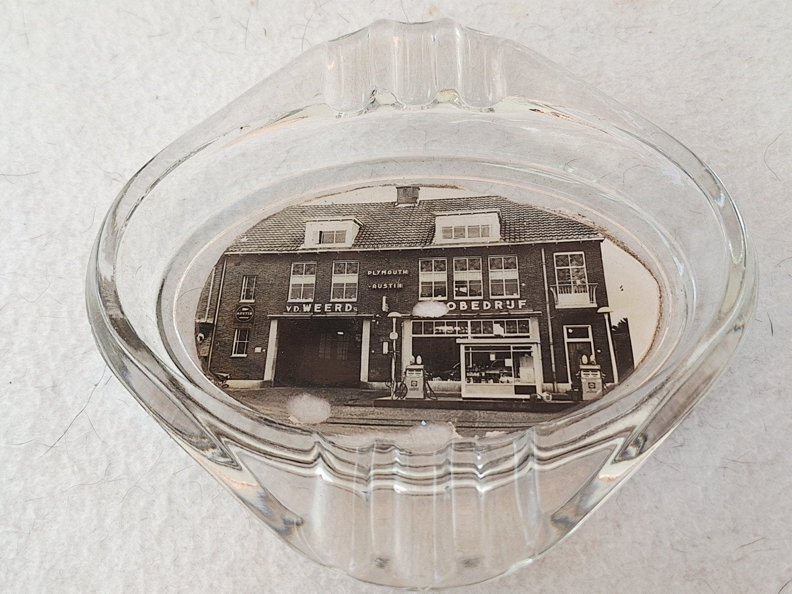Vintage asbak v.d. Weerd Plymouth Austin Wageningen Bennekom, Ophalen of Verzenden, Gebruikt, Gebruiksvoorwerp