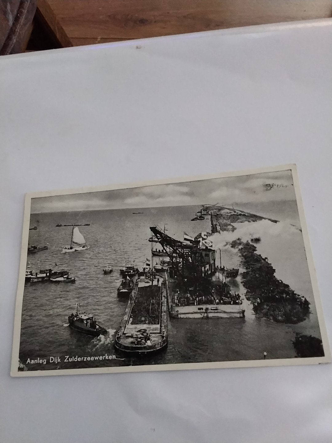 Zeldzame ansichtkaart: Aanleg Dijk Zuiderzeewerken, Ophalen of Verzenden, 1920 tot 1940, Ongelopen, Zuid-Holland