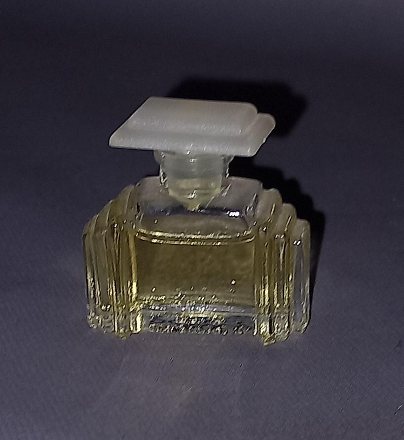 Volle parfum mini Gucci no 3, Ophalen of Verzenden, Zo goed als nieuw, Miniatuur, Gevuld