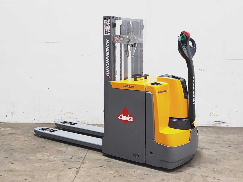 Jungheinrich - 2016 - EJD 220 - Stapelaar, Zakelijke goederen, Machines en Bouw | Heftrucks en Intern transport, Overige aandrijving