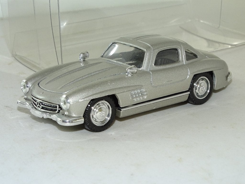 1/43 Solido Mercedes  300 SL, Ophalen of Verzenden, Zo goed als nieuw, Auto, Solido
