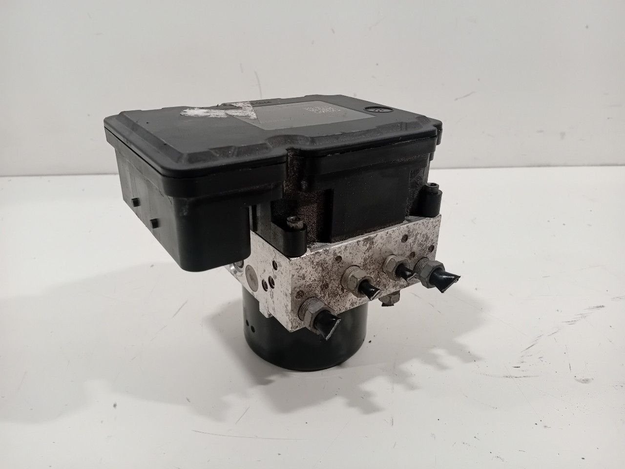 Abs pomp Ford Focus, Onderdelen@venauto.nl, Van der Ven Autorecycling B.V., Gebruikt, Ettenseweg 76, 4706 PB Roosendaal, The Netherlands