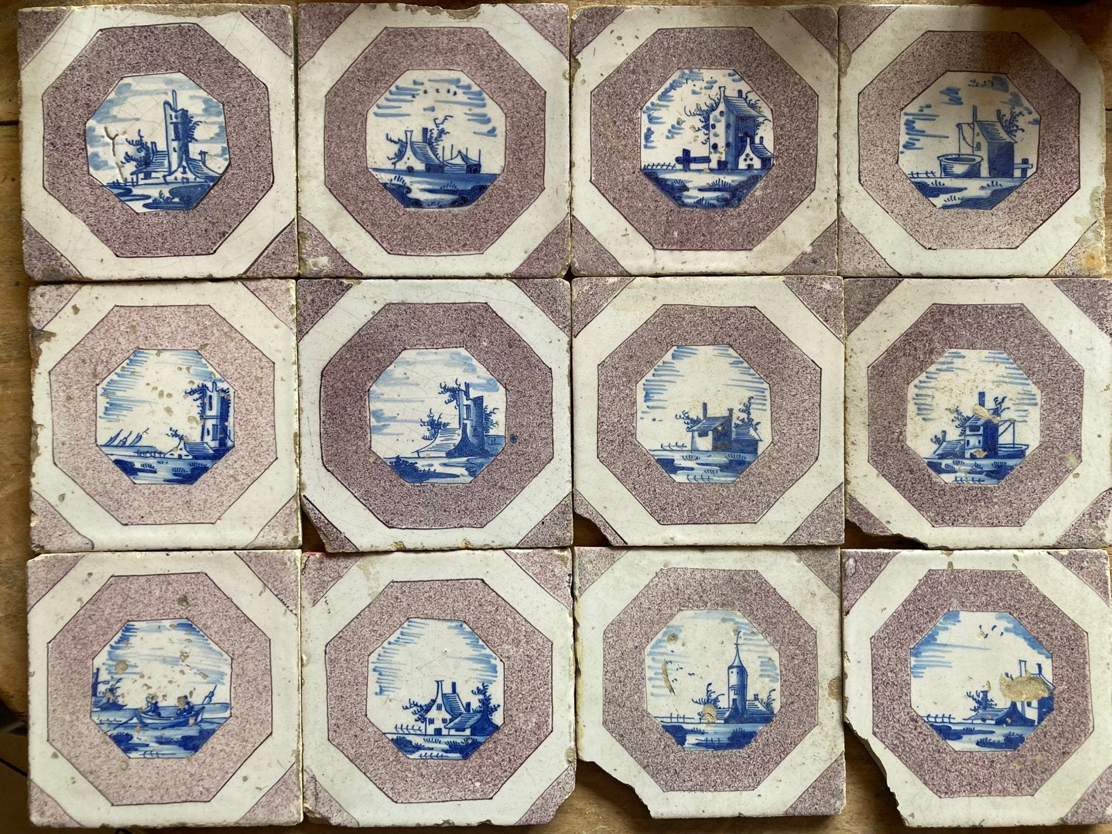 Antieke Delftse tegeltjes met mangaan accenten. 17e-18e eeuw, Antiek en Kunst, Antiek | Wandborden en Tegels, Ophalen of Verzenden