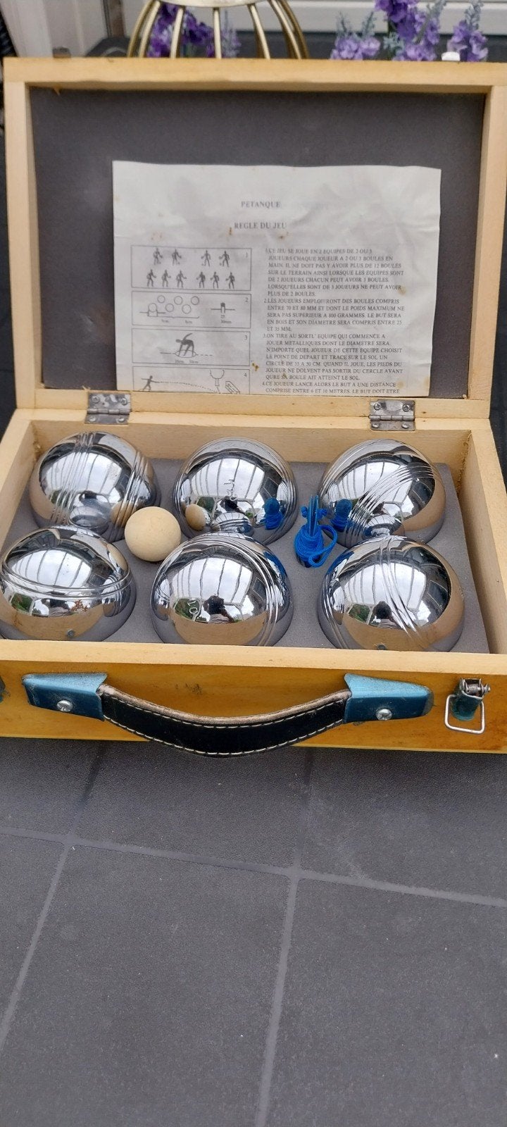 jeu de boules, Ophalen, Nieuw