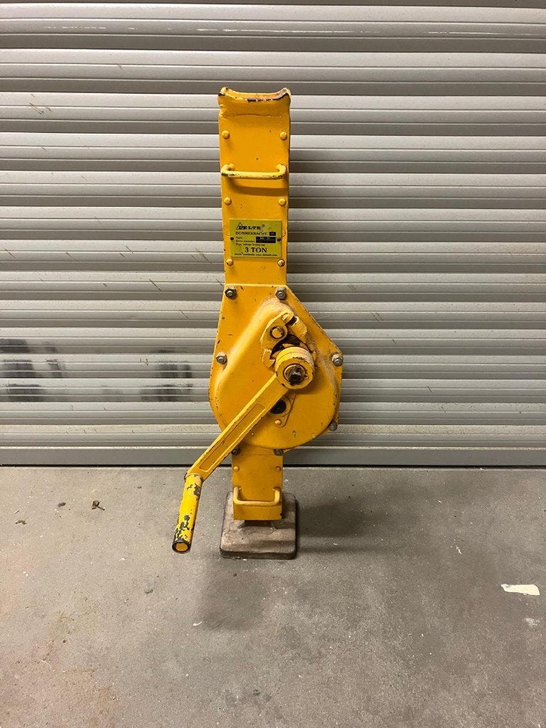 dommekracht Delta 3 ton, Ophalen, Gebruikt, Hydraulisch, Garagekrik