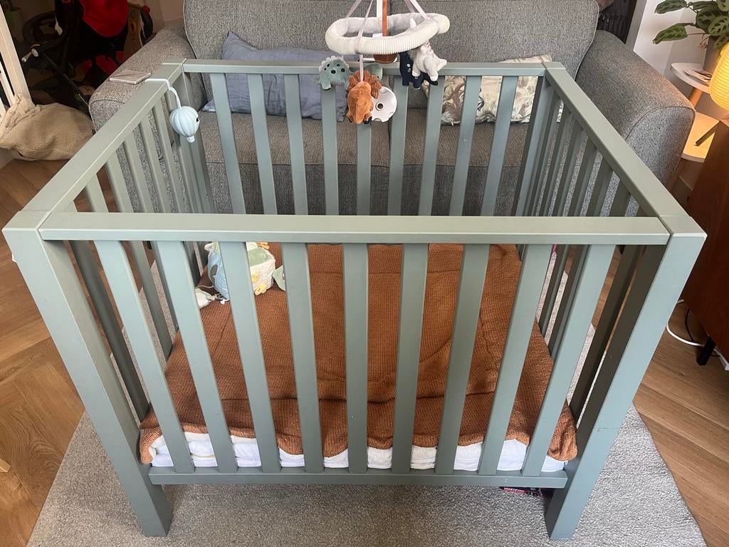Europe Baby Casper Box Zeegroen + boxkleed (2) & 2 matrassen, Ophalen, Zo goed als nieuw, Vierkant, Boxkleed