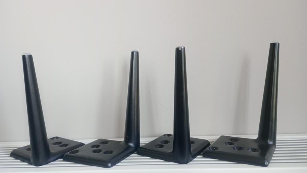 Set van 4 stuks zwarte meubel(bankstel) poten, schuin model, Minder dan 50 cm, Gebruikt, Modern, industrieel, Minder dan 50 cm