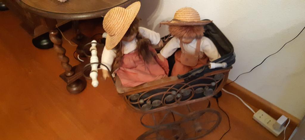 Antieke poppenwagen, Antiek en Kunst, Ophalen of Verzenden