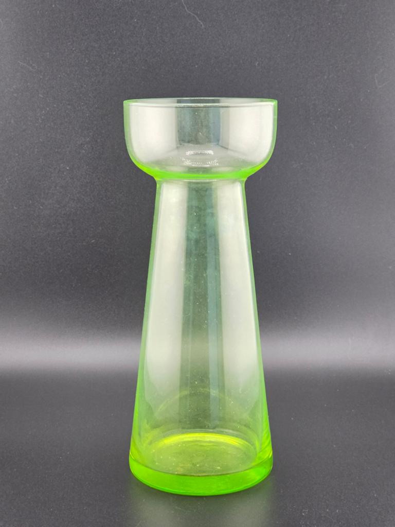Vintage Uranium Glas Vaas - Groen Glow bollenglas Annagroen, Ophalen of Verzenden