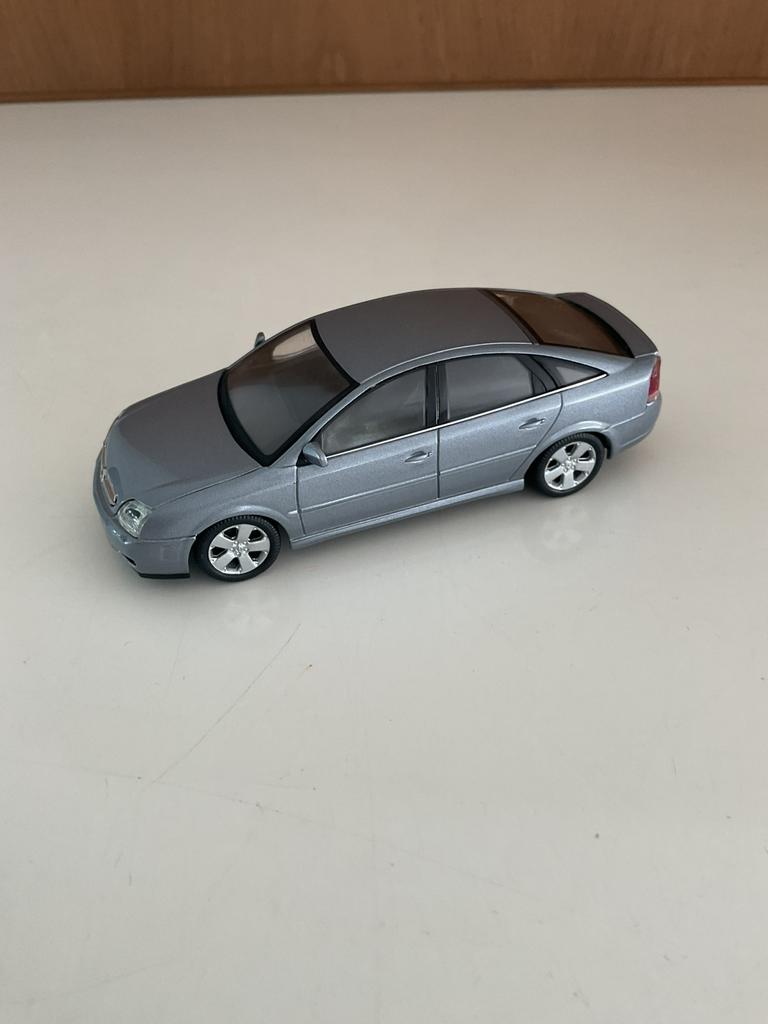 Opel Vectra van Schuco, Hobby en Vrije tijd, Modelauto's | 1:43, Ophalen, Zo goed als nieuw, Auto