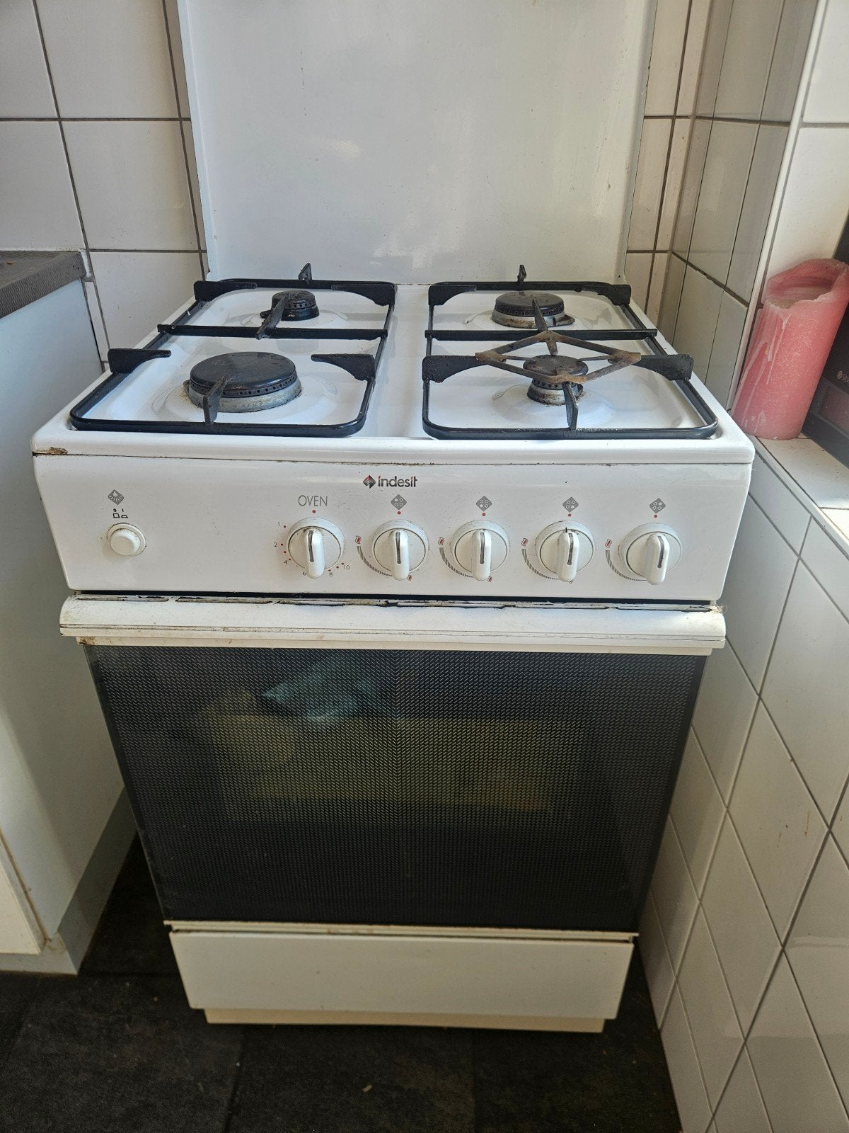 Indesit Vrijstaand Gasfornuis met Oven, Ophalen, Gebruikt, 4 kookzones, Gas