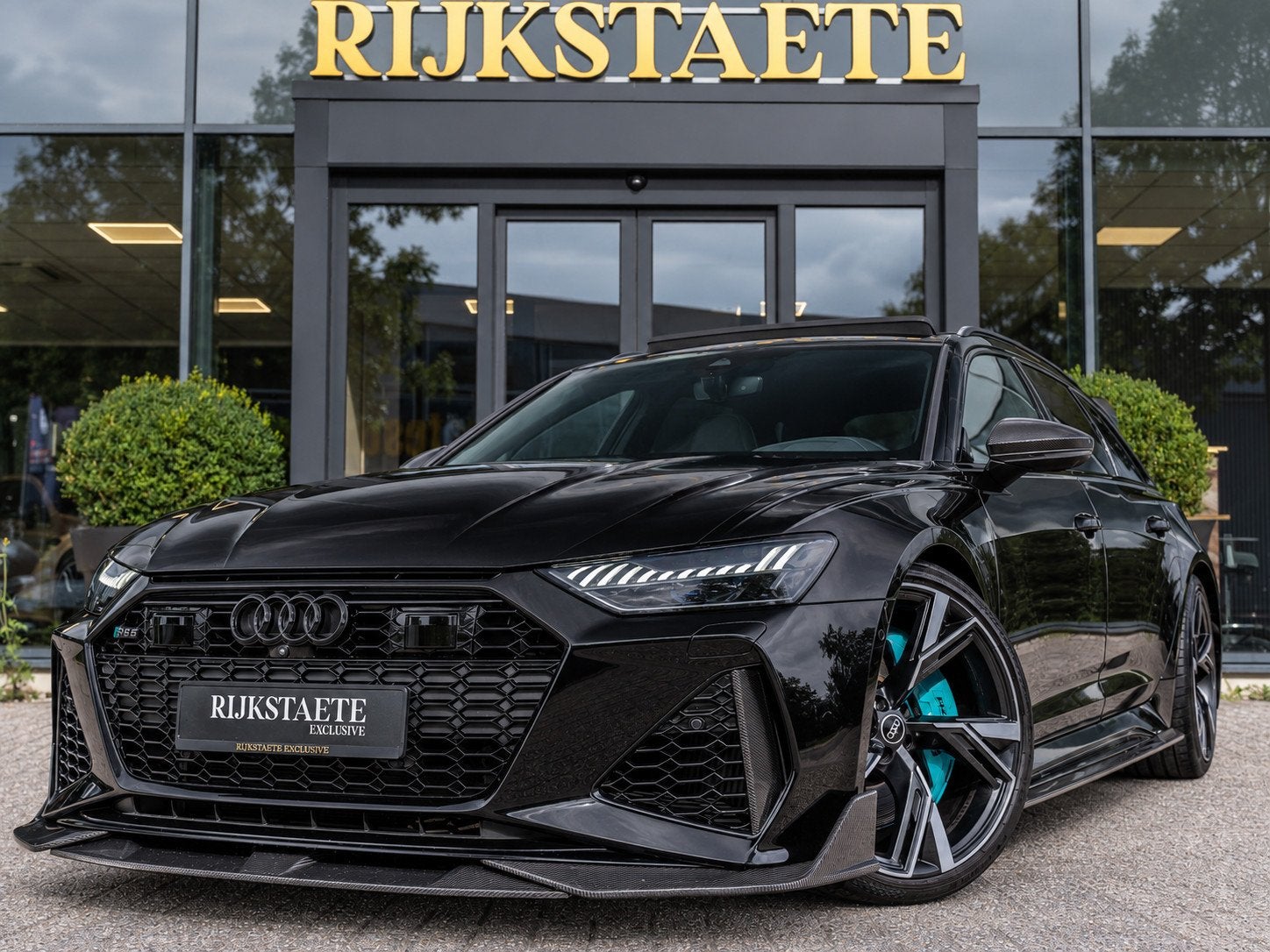 Audi RS6 Avant 4.0 TFSI Quattro|PANO|B&O|360|ACC|22''|CARBON, Automaat, Dealer onderhouden, Gebruikt, Met garantie (alle)