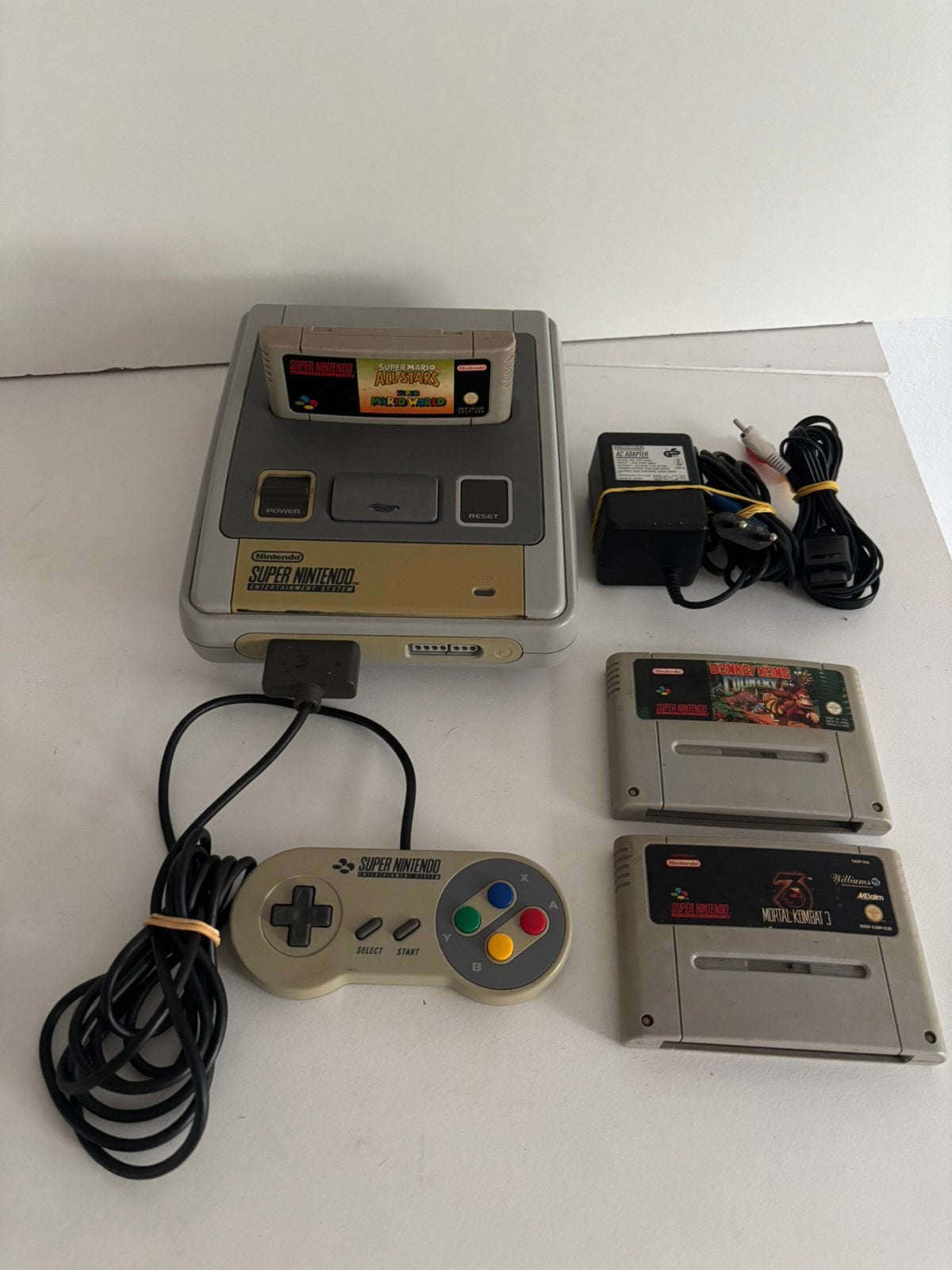 Suoer nintendo, Spelcomputers en Games, Ophalen of Verzenden, Gebruikt, Met 1 controller, Met games