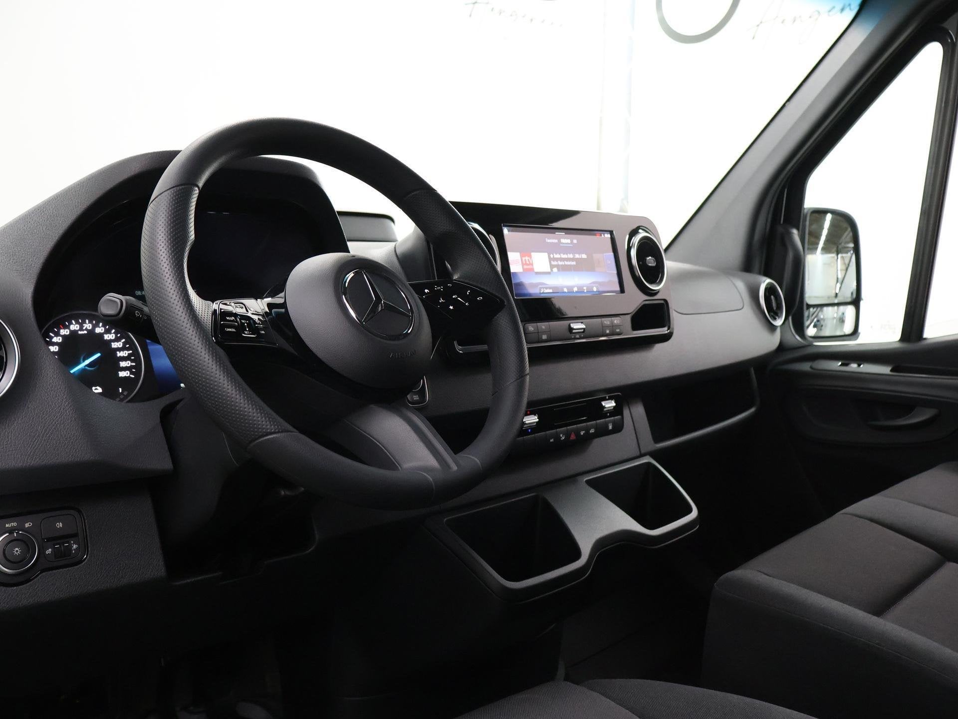 Mercedes-Benz eSprinter 414 GB L2 H2 PRO | 81 kWh | 4250 GVW, Auto's, Bestelauto's, Automaat, Zwart, 2000 kg, 113 kWh