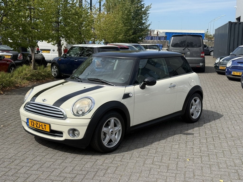 MINI 3-deurs 1.6 Cooper Chili (bj 2008), Gebruikt, 4 cilinders, 4 stoelen, Leder en Stof