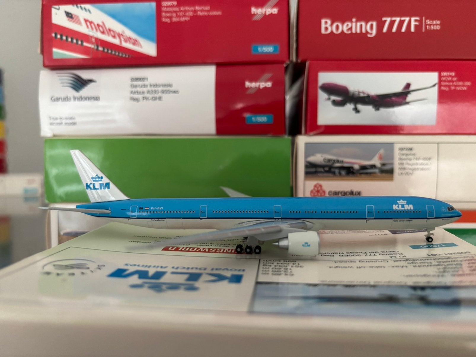 Herpa Wings KLM Boeing 777-300ER 1/500, Ophalen of Verzenden, Zo goed als nieuw, Schaalmodel