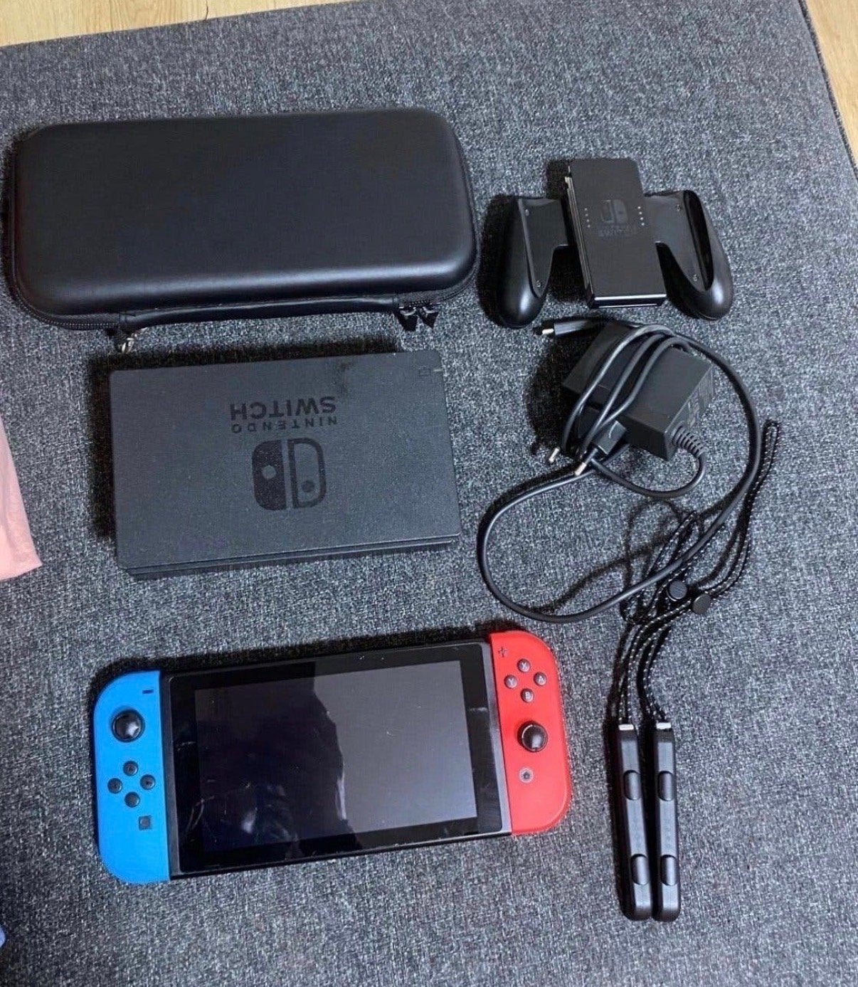 Nintendo Switch V2 -, Spelcomputers en Games, N, Ophalen of Verzenden, N, N