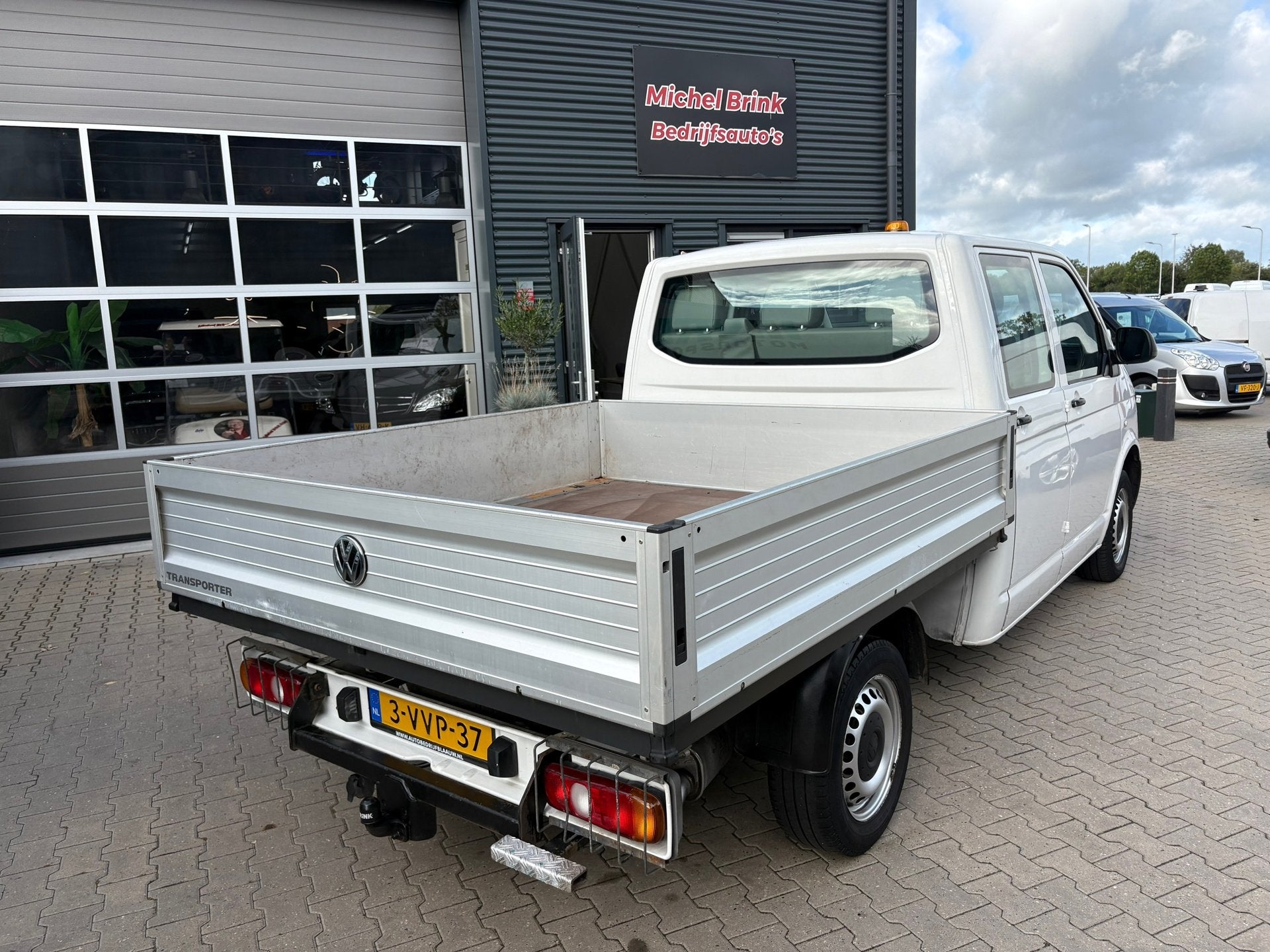Volkswagen Transporter 2.0 TDI L2H1 Dubbele Cabine, Auto's, Voorwielaandrijving, Euro 5, Stof, Gebruikt