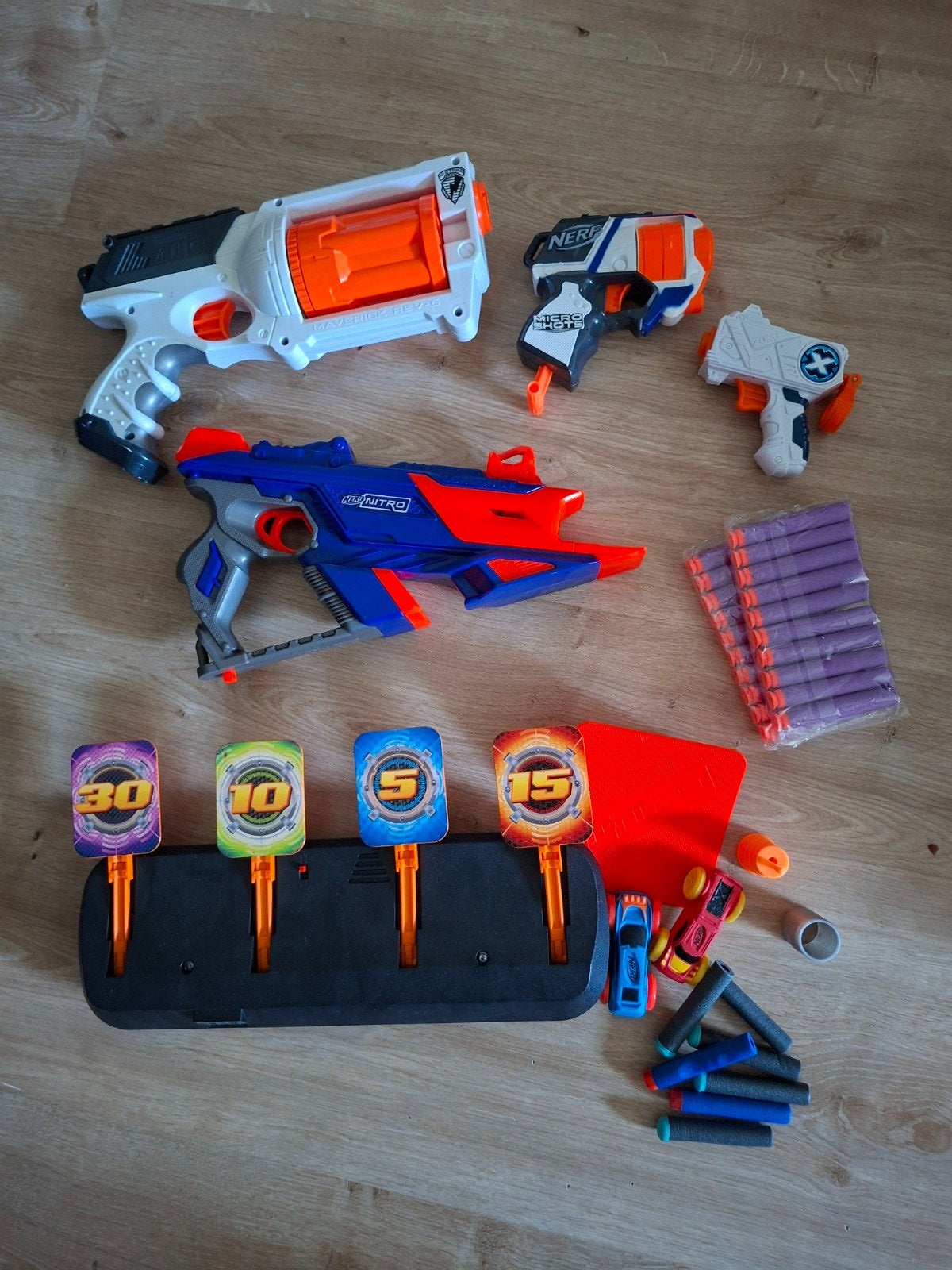 Grote Nerf en Nerf Nitro set met accessoires, Ophalen of Verzenden, Gebruikt