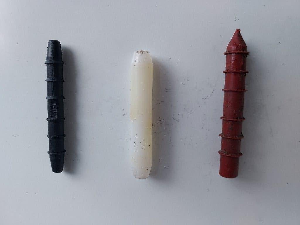 verbindingspennen voor rubber tegels, Ophalen of Verzenden, Gebruikt, Rubber, Terrastegels