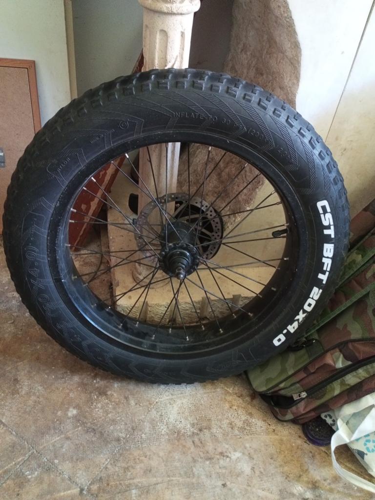 Fatbike voorwiel | 20"|, Fietsen en Brommers, Fietsonderdelen, Gebruikt, Band, Ophalen of Verzenden, CST