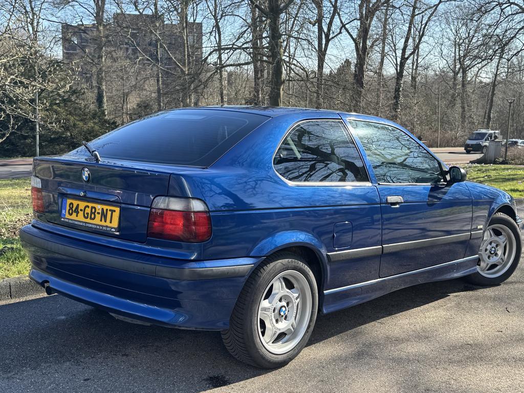 BMW 3 Serie 316i 1.9 AUT E36 COMPACT 9.000 KM P/JR !, Auto's, Oldtimers, Automaat, Achterwielaandrijving, Metallic lak, Blauw