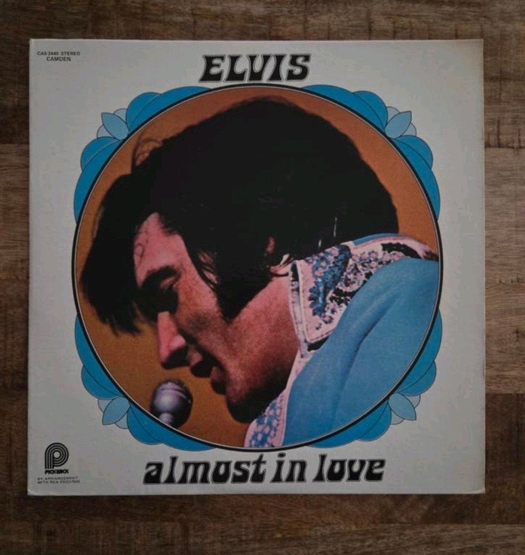 Lp elvis Presley almost in love, Ophalen of Verzenden
