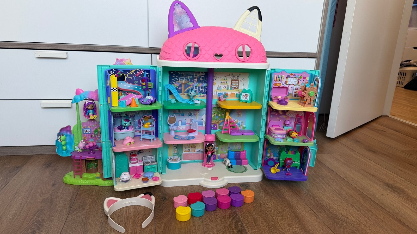 Compleet Gabby's Poppenhuis met extra's, Ophalen of Verzenden, Zo goed als nieuw, Overige typen