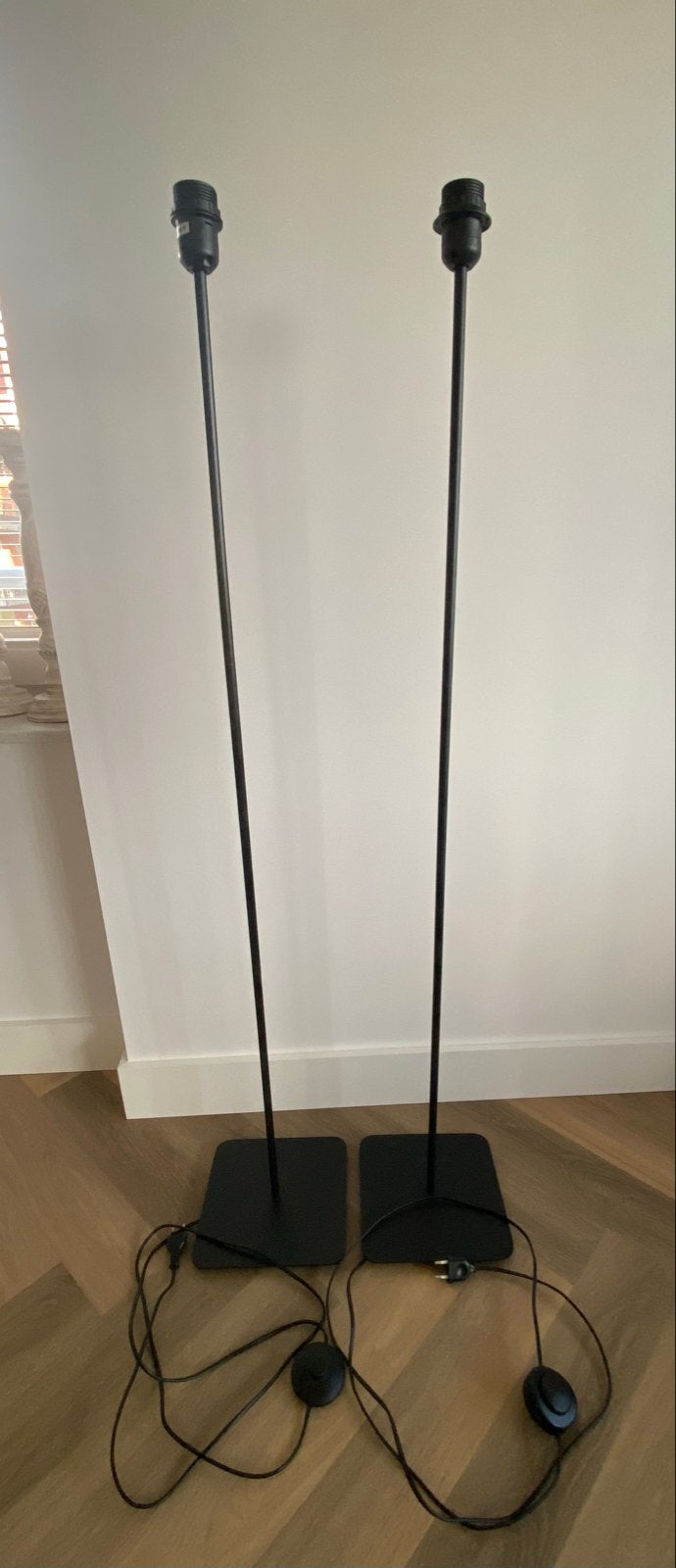 2x IKEA Hemma vloerlampen, zwart/industrieel, 100 tot 150 cm, Zo goed als nieuw, Metaal, E27 (groot)