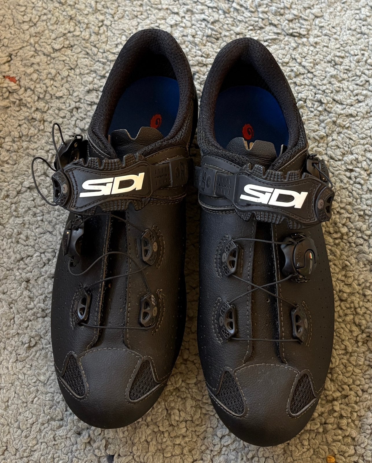 Sidi Genius 10 wielrenschoenen maat 43 – Carbon zool – zwart, Fietsen en Brommers, Fietsaccessoires | Fietskleding, Gebruikt, Heren