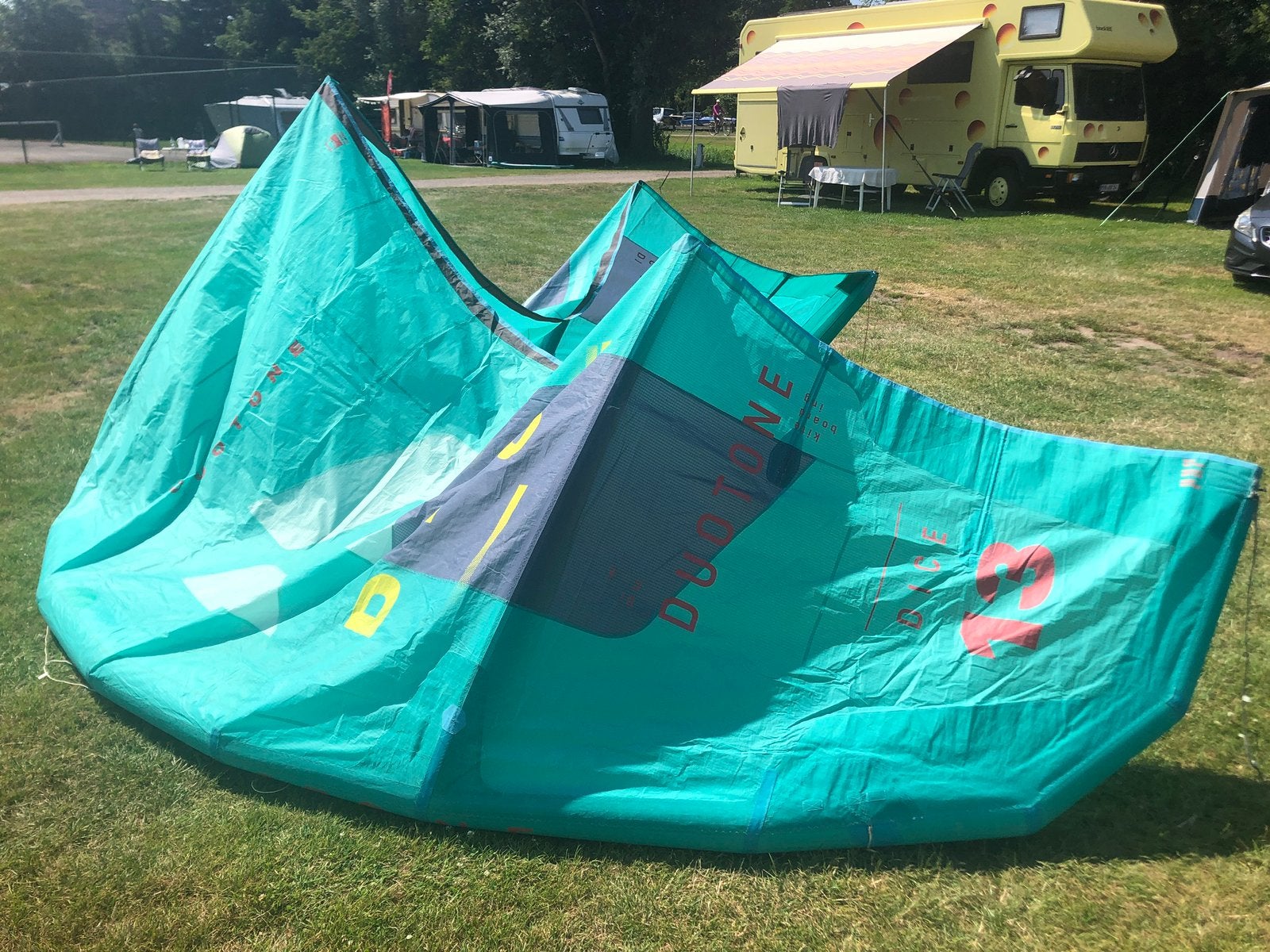 Duotone Dice 2020 13 meter, Watersport en Boten, Ophalen, Gebruikt, 13 m², Geen board