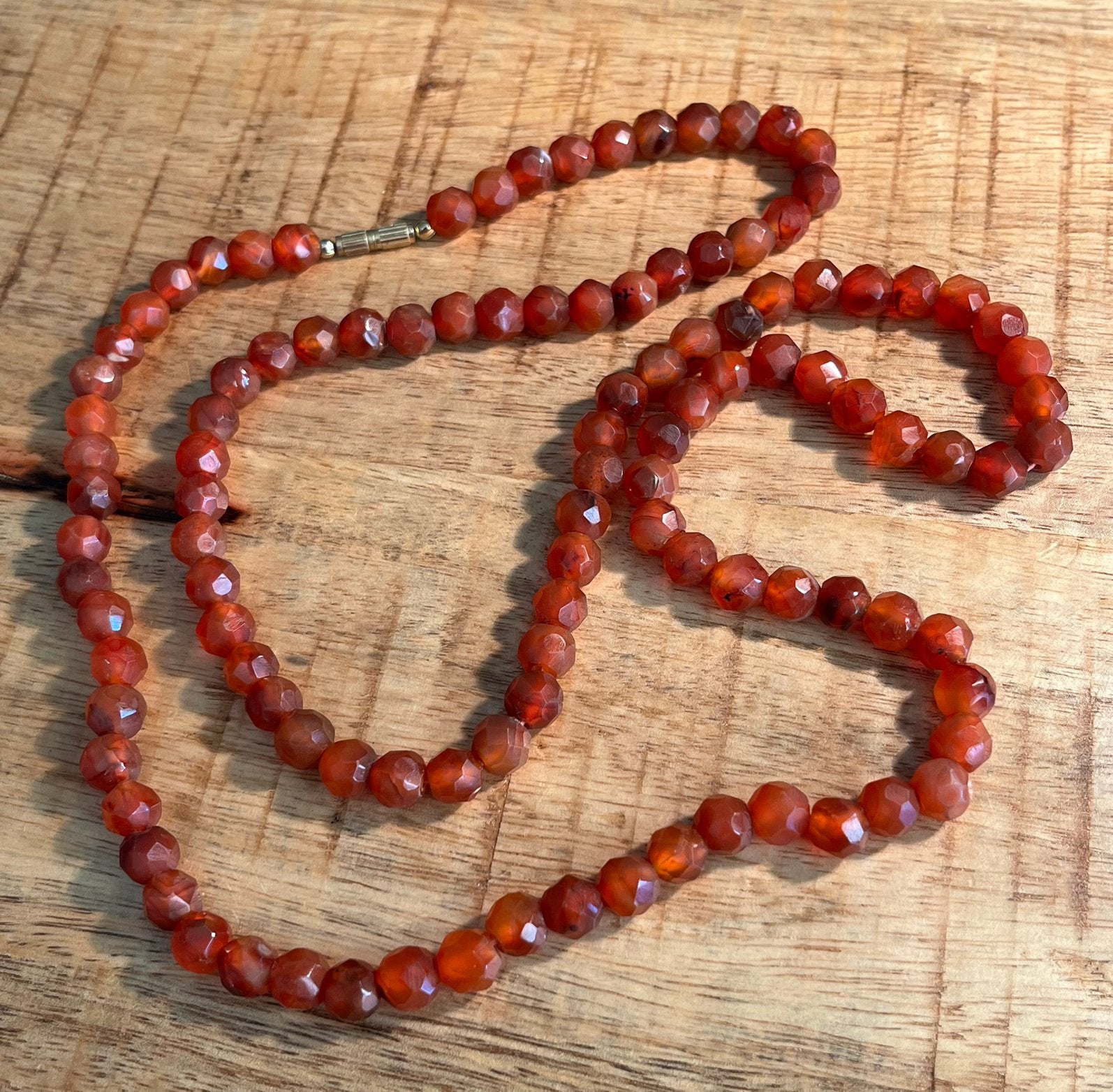 Vintage ketting Carneool ? Met schroefsluiting, Ophalen of Verzenden, Gebruikt, Overige materialen