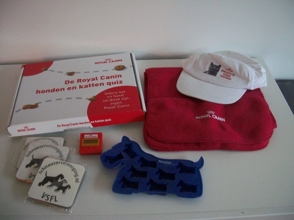 Onderzetter Sjaal Spel Hond Royal Canin per stuk - Nieuw, Ophalen of Verzenden, Nieuw, Gebruiksvoorwerp
