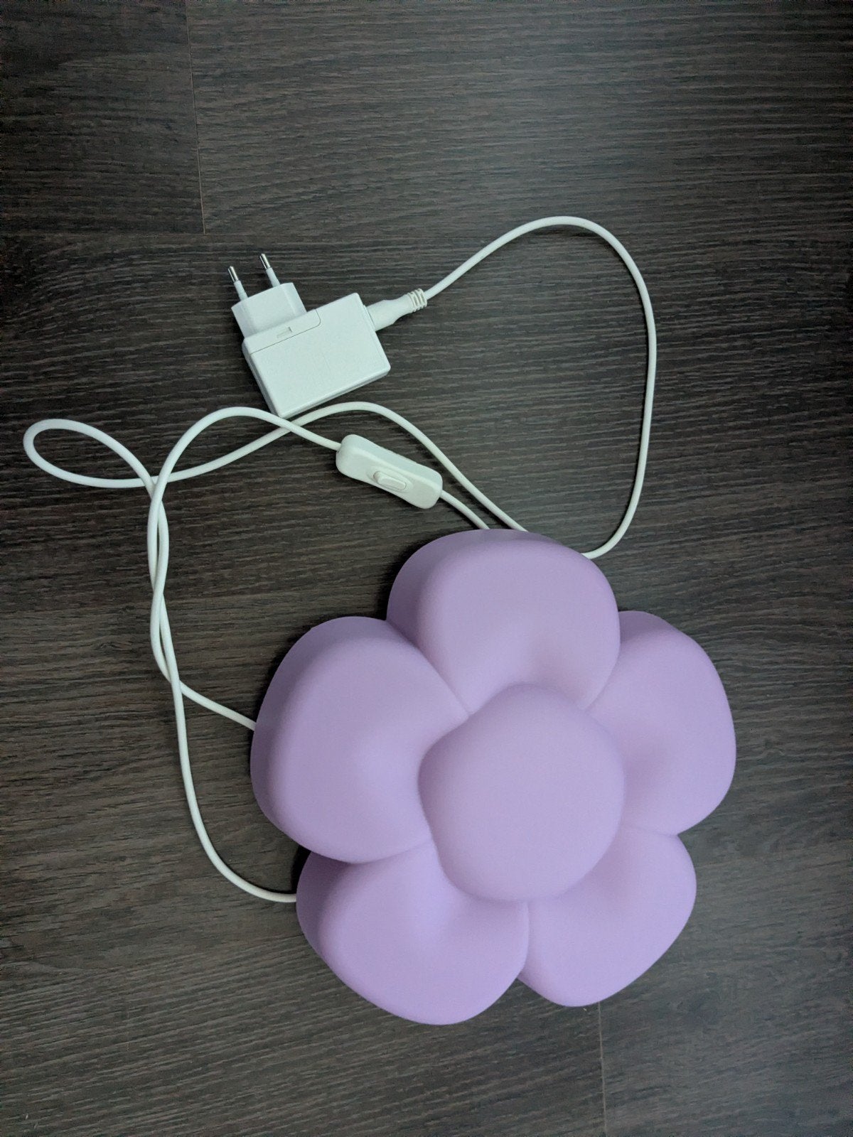 Paarse IKEA bloem lamp - sfeervolle verlichting, Kunststof, Overige fittingen, IKEA, Zo goed als nieuw