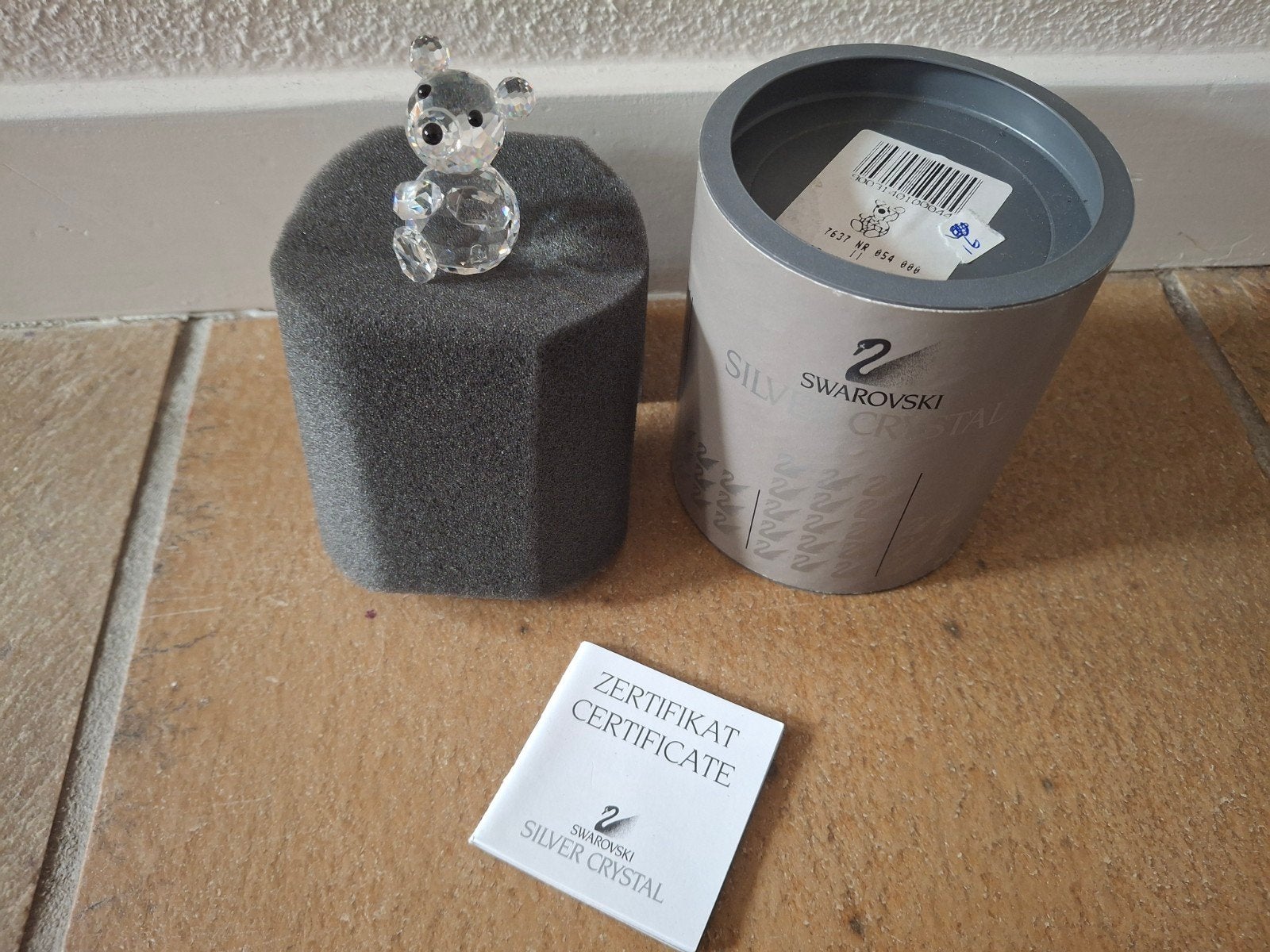 16. Swarovski beertje in box met certificaat, Ophalen of Verzenden, Zo goed als nieuw, Figuurtje