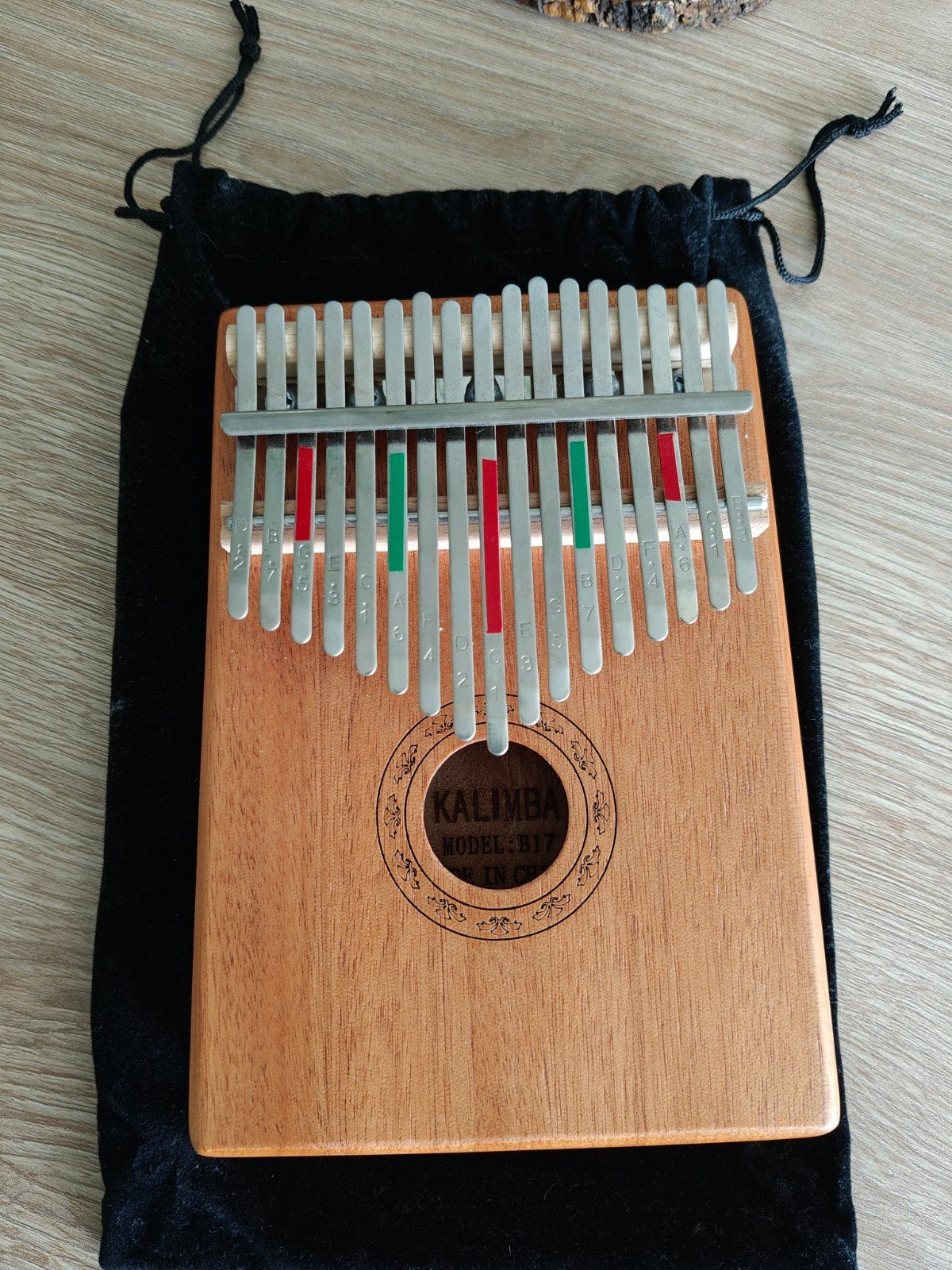 Kalimba / duimpiano met accesoires, Ophalen of Verzenden, Zo goed als nieuw