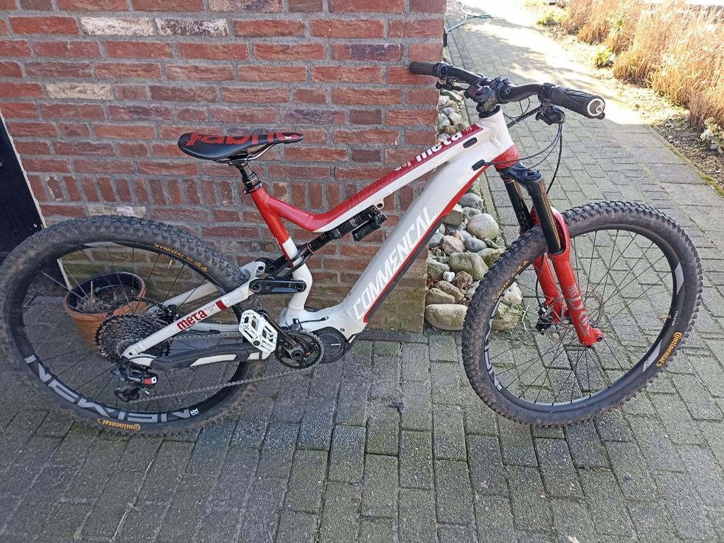 Commencal Meta Power - Nieuwe accu, top onderdelen, Fully, Ophalen of Verzenden, Gebruikt, Overige merken