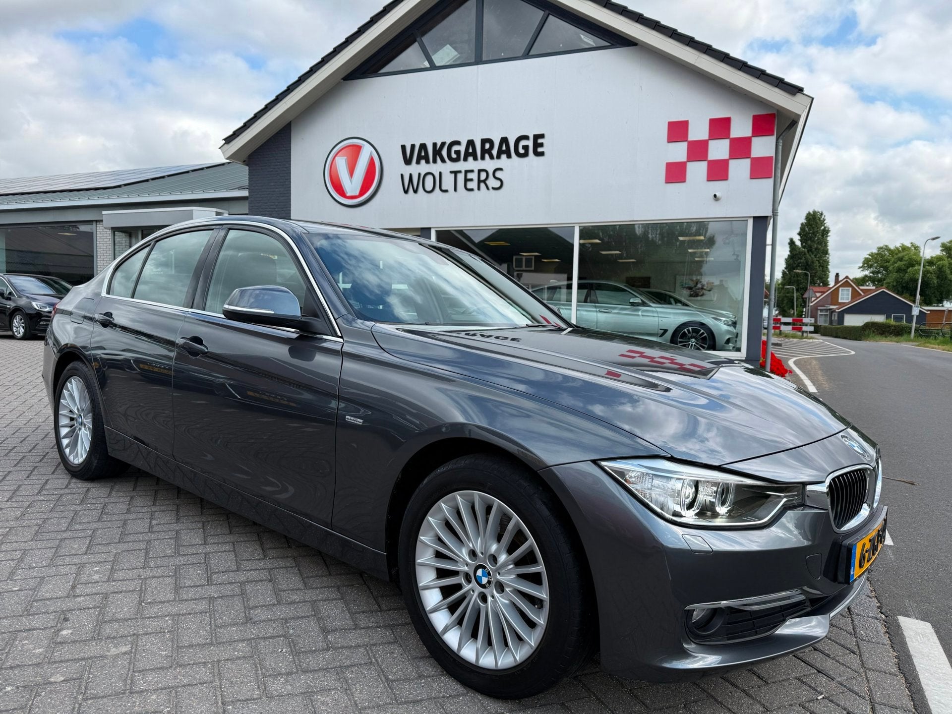 BMW 3-serie 316i Executive RIJKLAARPRIJS!, Auto's, Automaat, Gebruikt, 4 cilinders, Met garantie (alle)