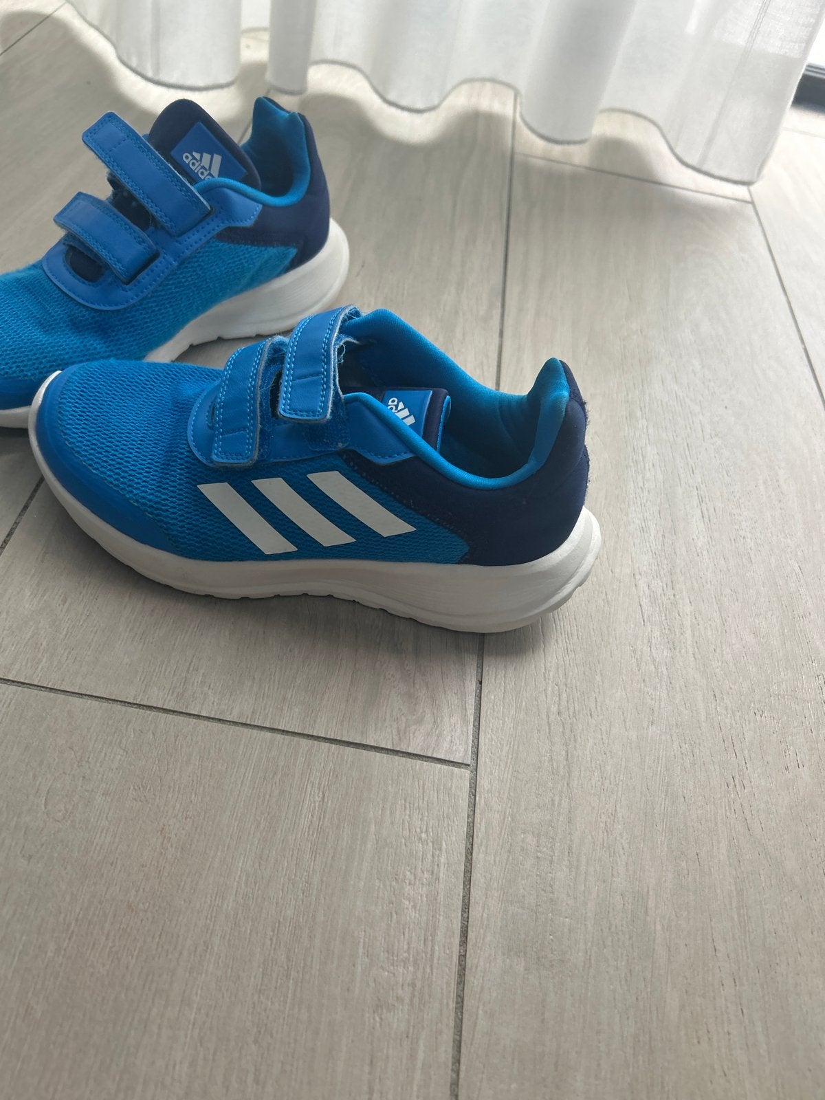 Adidas Sportschoenen Blauw - Maat 35, Ophalen of Verzenden, Zo goed als nieuw, Jongen of Meisje, Sportschoenen
