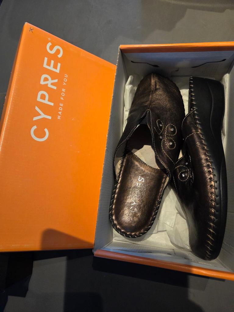 Cypres bronzen muiltjes maat 41, Overige kleuren, Cypres, Nieuw, Sandalen of Muiltjes
