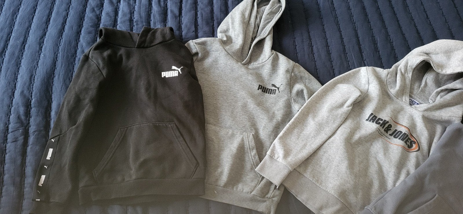 4 Truien Maat 128: Zara, Jack & Jones, Puma (grijs & zwart), Gebruikt, Ophalen of Verzenden, Jongen, Trui of Vest