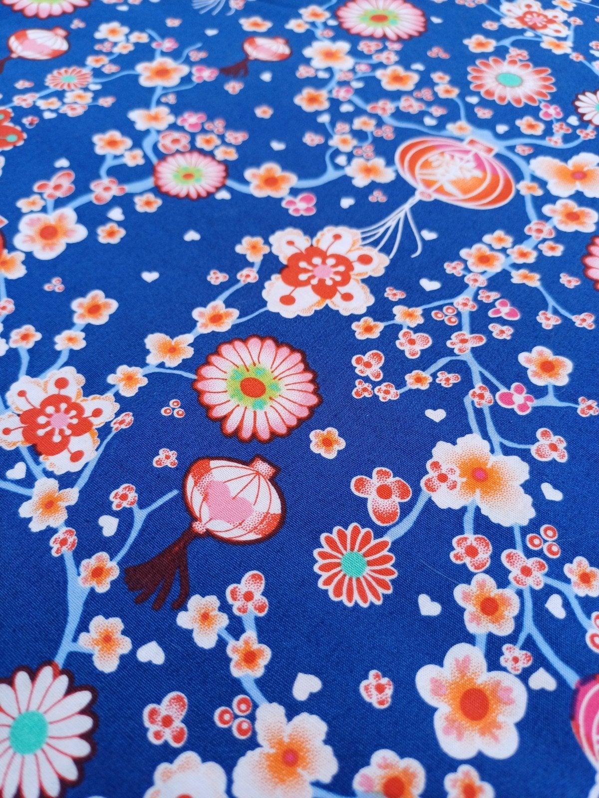 Lap stof blauw chinese lampion bloemtjes nieuw, Blauw, 120 cm of meer, Nieuw, Ophalen of Verzenden