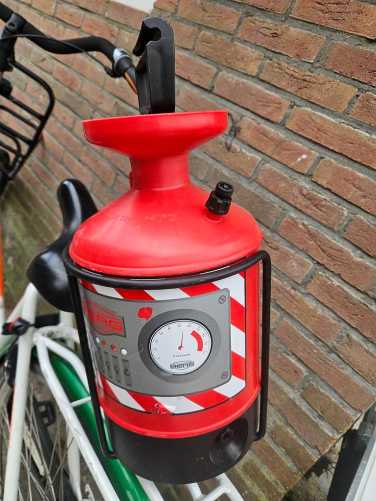 Te koop kinder brandweer spuit., Ophalen of Verzenden